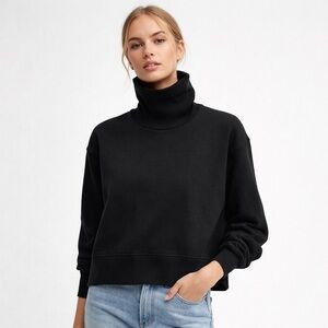 Zara Classic Black Knit Top Size Medium